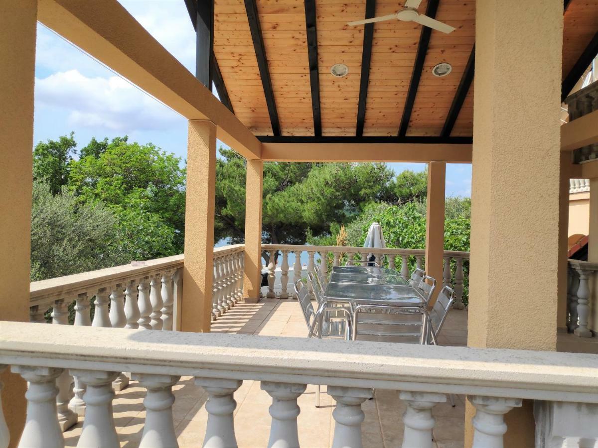 Villa Punta Blava - Beach Front, Ideal For Family Vacation With Kids, Large Terraces With Sea View, Internet, Netflix, No Pets Allowed 오브로박 외부 사진