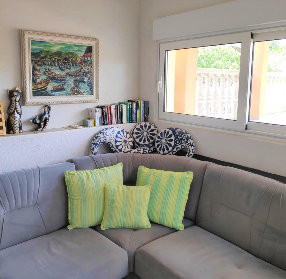 Villa Punta Blava - Beach Front, Ideal For Family Vacation With Kids, Large Terraces With Sea View, Internet, Netflix, No Pets Allowed 오브로박 외부 사진
