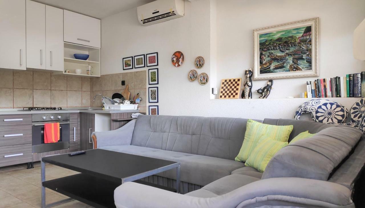 Villa Punta Blava - Beach Front, Ideal For Family Vacation With Kids, Large Terraces With Sea View, Internet, Netflix, No Pets Allowed 오브로박 외부 사진