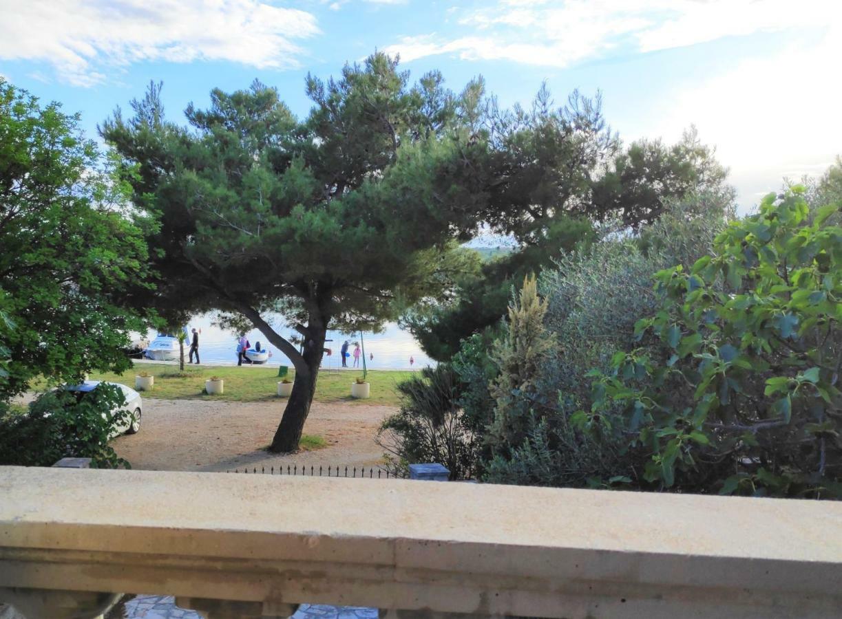 Villa Punta Blava - Beach Front, Ideal For Family Vacation With Kids, Large Terraces With Sea View, Internet, Netflix, No Pets Allowed 오브로박 외부 사진