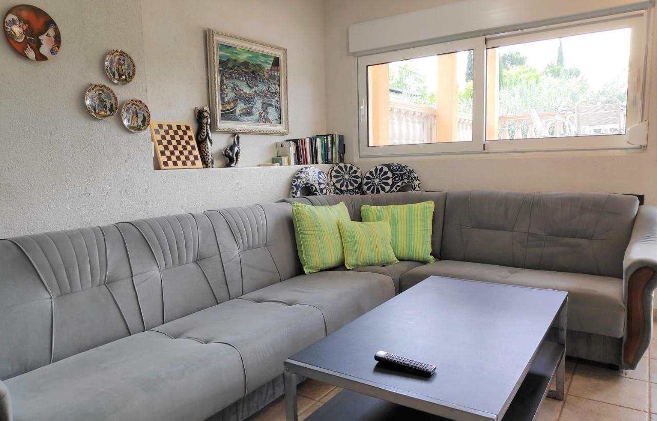 Villa Punta Blava - Beach Front, Ideal For Family Vacation With Kids, Large Terraces With Sea View, Internet, Netflix, No Pets Allowed 오브로박 외부 사진