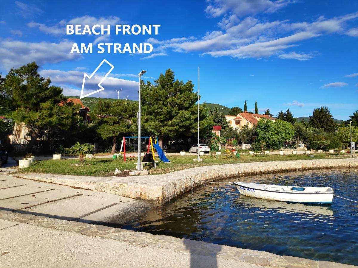 Villa Punta Blava - Beach Front, Ideal For Family Vacation With Kids, Large Terraces With Sea View, Internet, Netflix, No Pets Allowed 오브로박 외부 사진